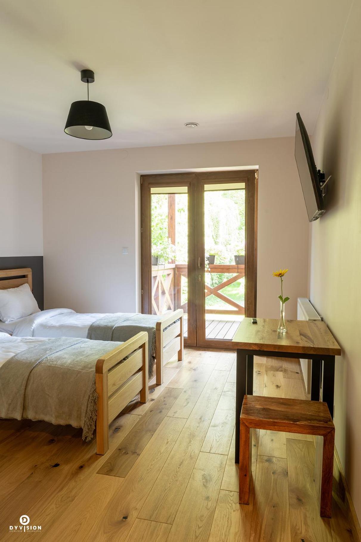 Lodge Zarebisko - Caloroczne *